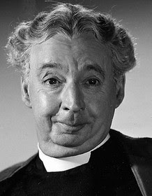 daveainsworth63's tweet photo. Remembering the brilliant English actor and dramatist Miles Malleson (William Miles Malleson) who was born on this day in 1888. He died in 1969. #MilesMalleson #Scrooge #TheBridesOfDracula #TheImportanceOfBeingEarnest #TheNakedTruth #MurderAhoy #FollyToBeWise #TheMagicBox https://t.co/9ONKAC0MUy