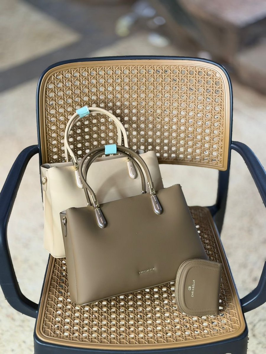 seralana2's tweet photo. Good morning ladies and gentlemen 
It’s another beautiful week ❤️ 

Reach out and grab a pretty handbag today!
0704938057 https://t.co/pawa8Xwbqq