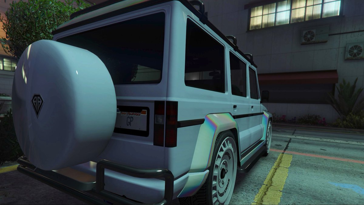 Grey__Party's tweet photo. “Subtle enough to avoid attention. loud enough to deserve it.”

Custom Bradeur x Grey Party Benefactor Dubsta. Bought a sculpture from him a while back and had him take my Dubsta through his executive installation program. Well worth it. https://t.co/pND7lSEKmG