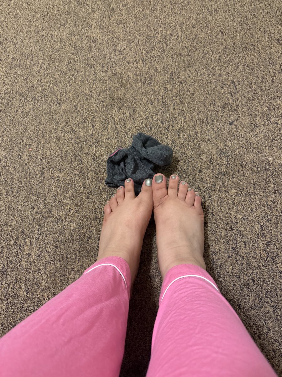 *ੈ✩‧₊˚༺(CanelaFeet)༻*ੈ✩‧₊˚ tweet media