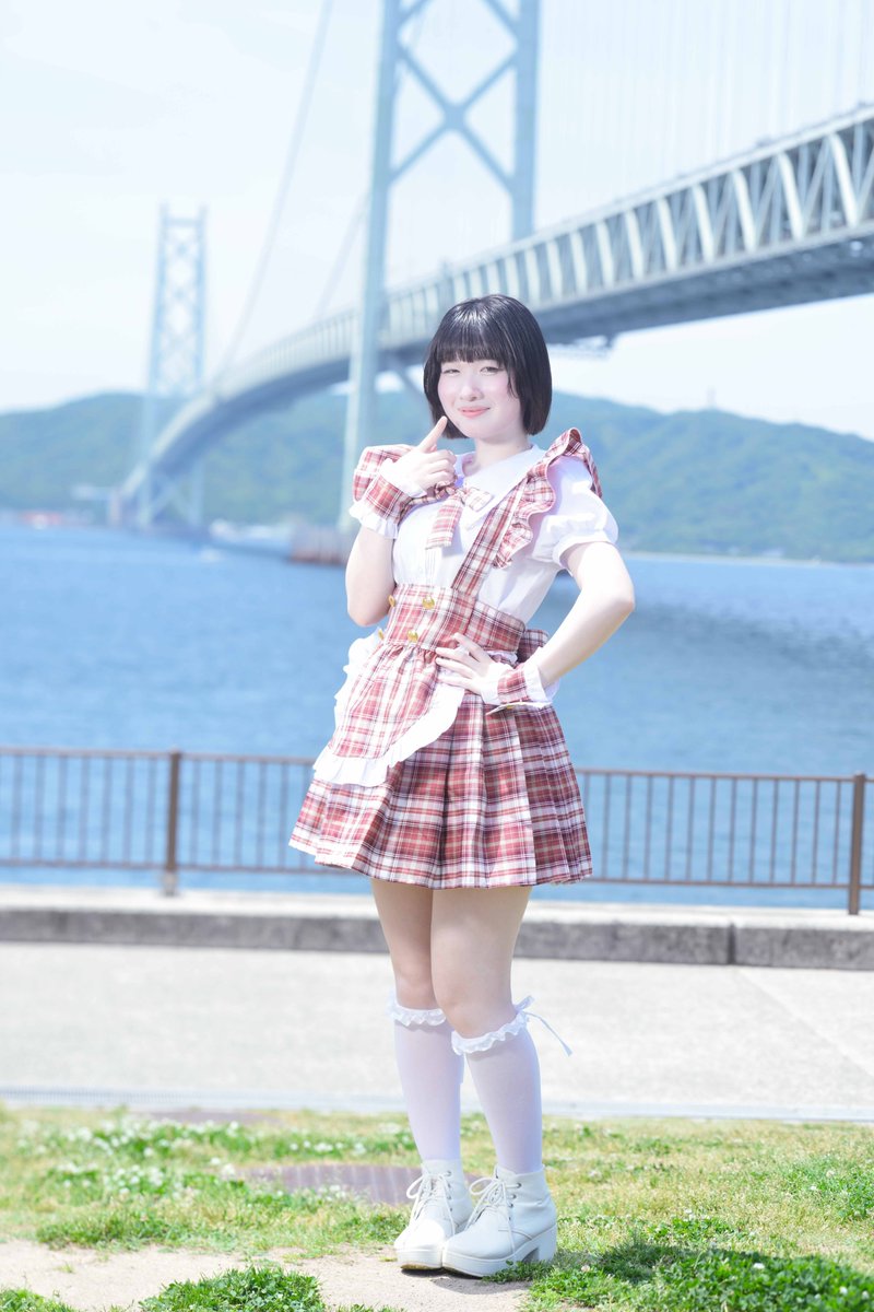 nacchishika's tweet photo. しおんちゃん #syny 髪切っててビックリ! 黒髪ボブは最強です。 https://t.co/6xYtw167qZ