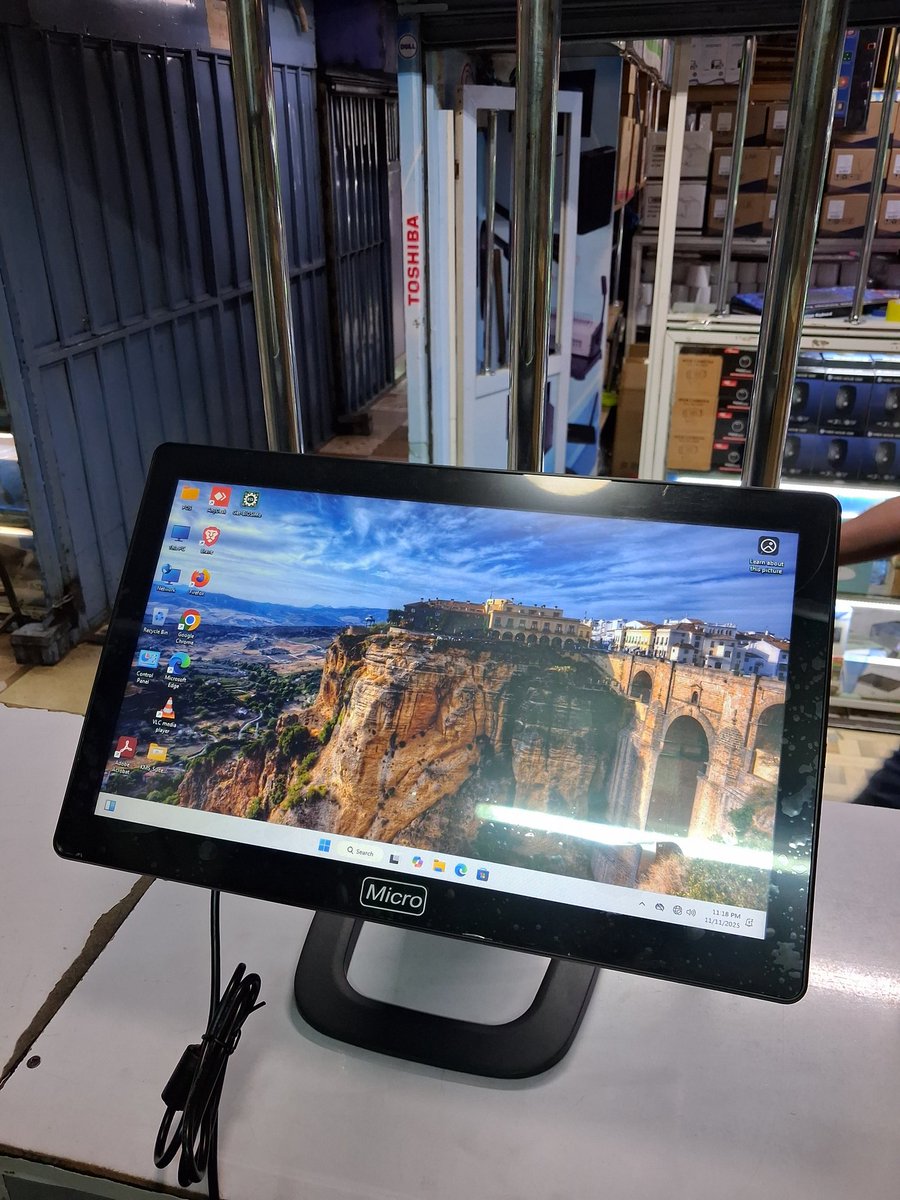 GGMUTD11's tweet photo. @VinceErrands POS System Hardware 
All in one Touch POS system,Thermal Receipt Printers,Thermal rolls,Barcode Printers and Scanners,Cash Drawers 
Call/WhatsApp 0748846353 https://t.co/k4888Mn9ez