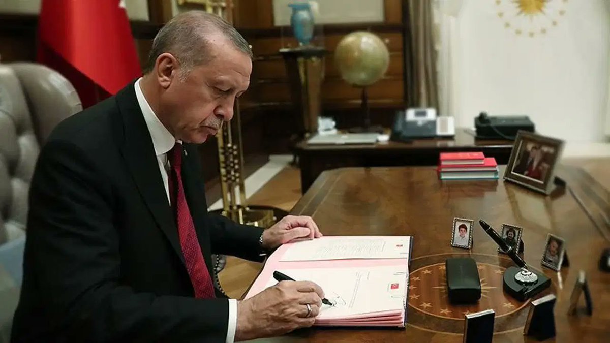 Cumhuriyet tweet media