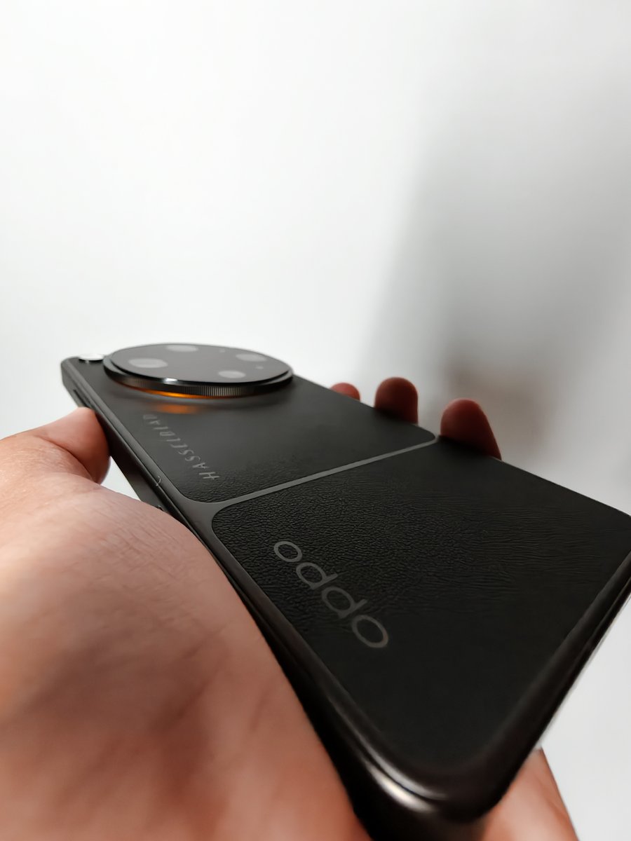 OPPO tweet media