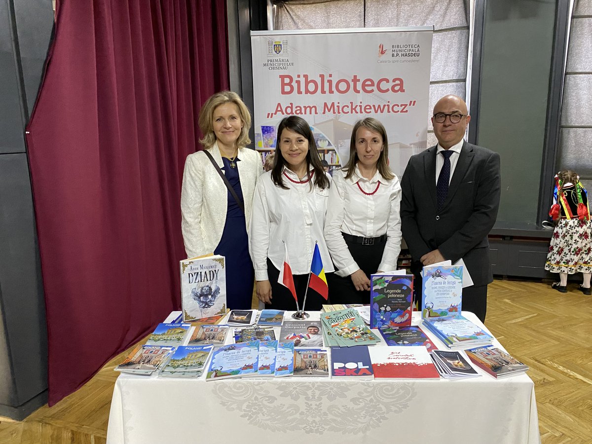 Biblioteca Adam Mickiewicz tweet media