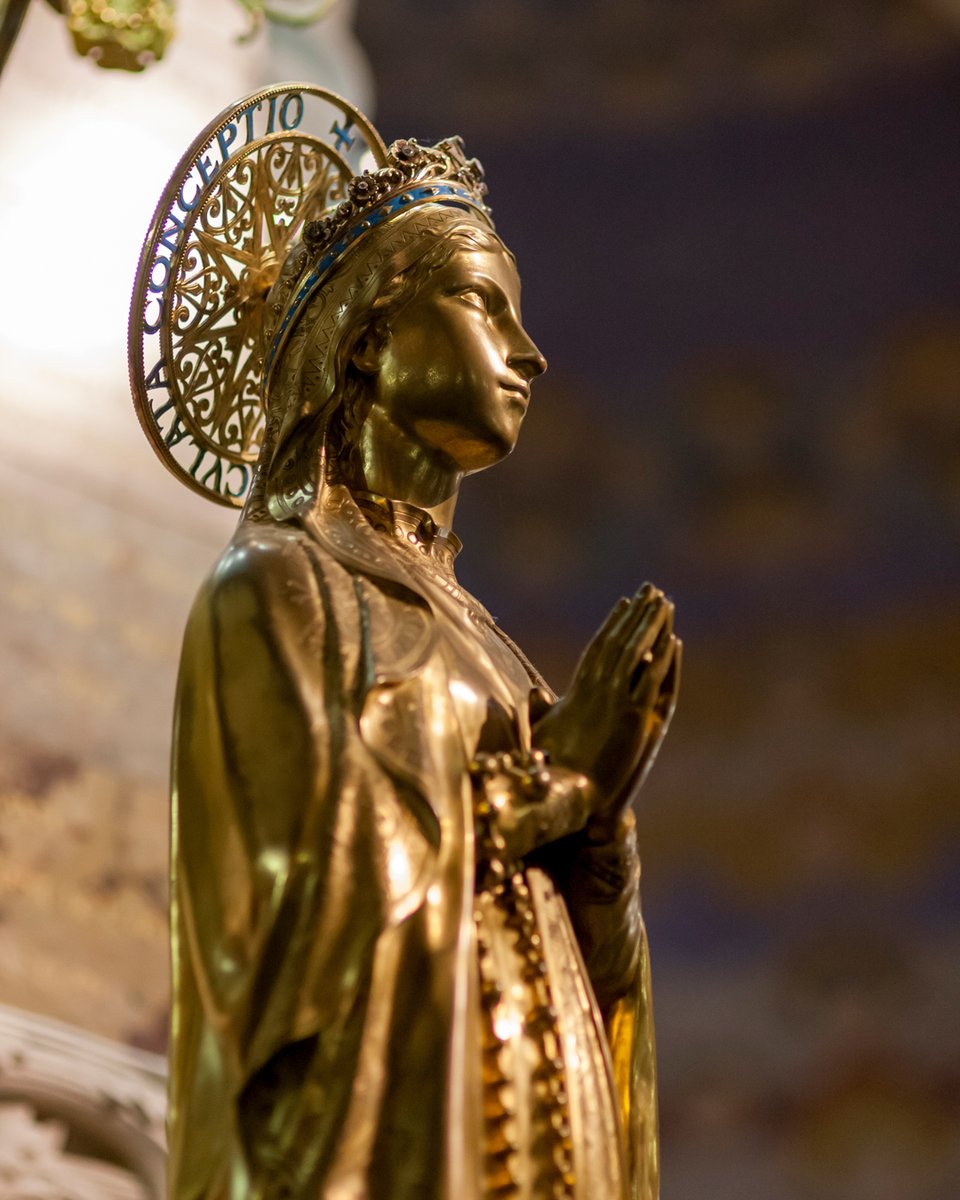 lourdes_france's tweet photo. Aujourd'hui, l'Église célèbre Marie, Mère de l'Église.

Une mémoire liturgique qui tenait particulièrement à cœur au Pape François, et qu'il rendit obligatoire le 11 févrirer 2018, date du 160ème anniversaire de la première Apparition à Lourdes.

En savoir plus sur la fête de Marie, Mère de l'Église 👉 https://t.co/qS36bh3y9L