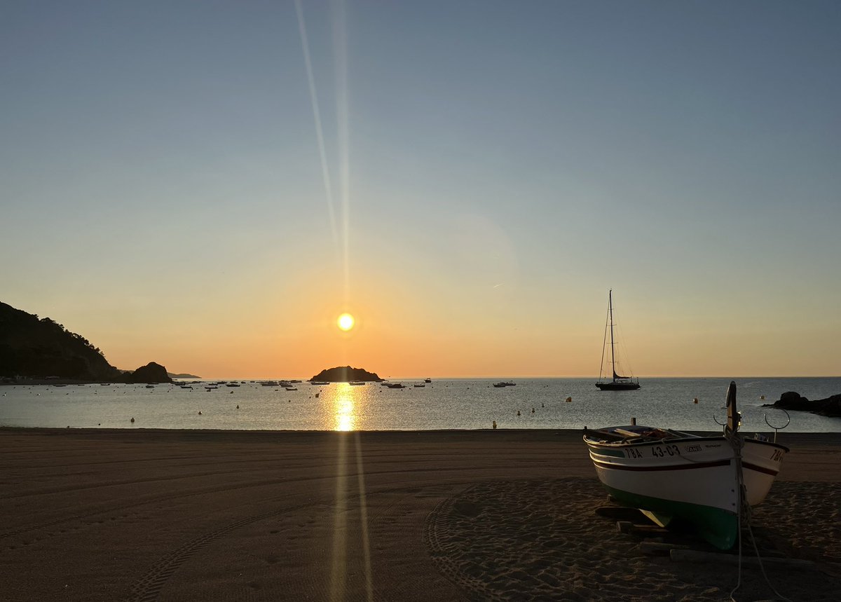 R_Geeb's tweet photo. 17° de bon matí a Tossa d Mar @3CatInfoelTemps @tempsdemeteo @SoniaPapell @TomasMolinaB @mauri_francesc @gemmapuigf @meteocat @jacobpetrus_tve @Vakapiupiu @btveltemps @ElTiempoA3 @javioru @SergiLoras @alcantara_alb @MarcSilvestre7 @P4Estacions https://t.co/sVVOK3NIL1