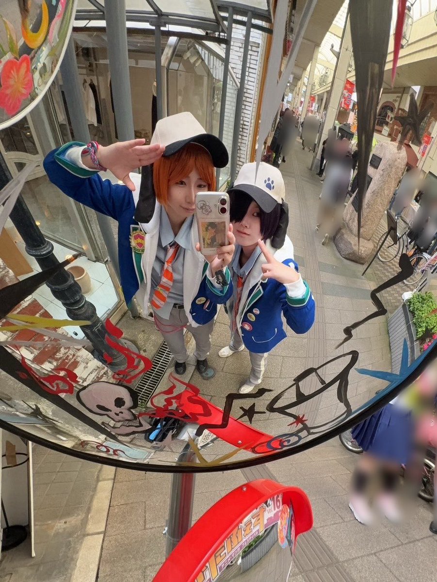 あやと コスサン tweet media