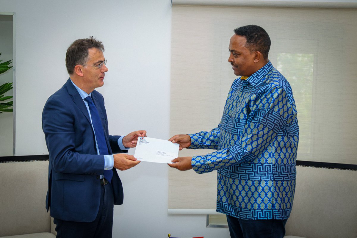 DrWorkneh's tweet photo. Days after the Africa Forward Summit in Nairobi, I received H.E. Jerome Bresson, Ambassador of France to Djibouti and accredited to IGAD, as he presented his letters of credence. We discussed the evolving geopolitics of the Horn of Africa and opportunities to strengthen IGAD–France cooperation, particularly in peace and security, economic development, and regional stability.

France remains a valued partner, and we look forward to deepening our collaboration in support of shared regional goals.