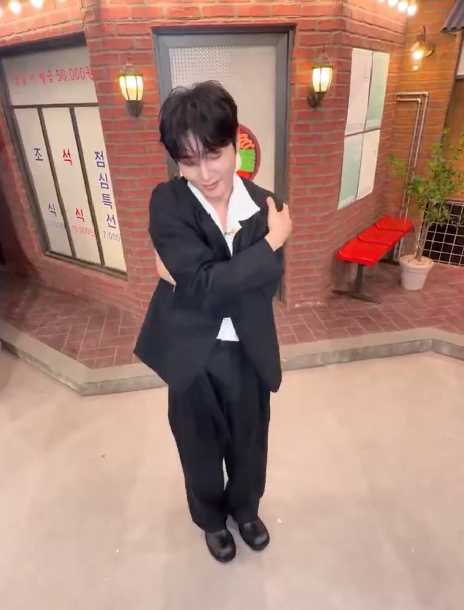 너츠 tweet media