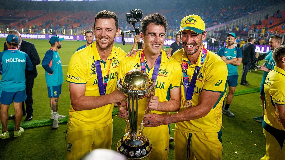 ImTanujSingh's tweet photo. 🚨 CRICKET AUSTRALIA BACKING MITCHELL STARC, PAT CUMMINS &amp; JOSH HAZLEWOOD FOR THE 2027 WORLD CUP 🚨

- Australia Coach said "We are planning for them to be there in 2027". https://t.co/2kC0XwIf8c