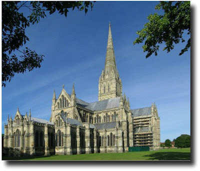 ConocerDel's tweet photo. A Salisbury se la conoce como la "ciudad en el campo". Está situada en el condado de Wiltshire, donde también se encuentran los conocidos restos arqueológicos de Stonehenge.
https://t.co/wf8JIKICmR https://t.co/aUGKk9EvUi