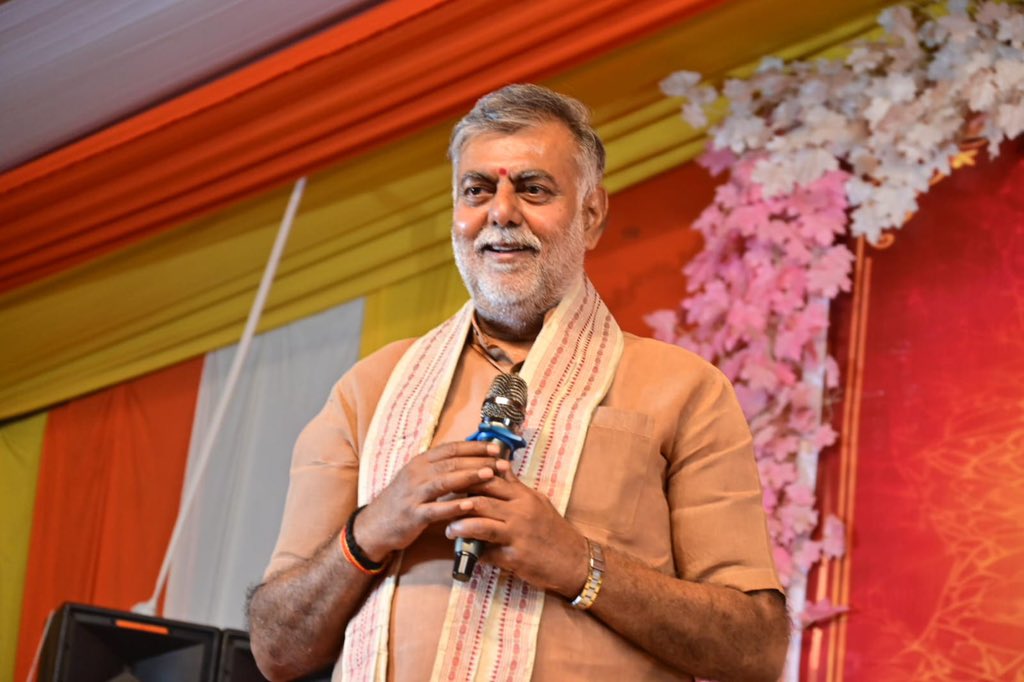 Prahlad Singh Patel ( वृक्ष से जल, जल से जीवन) tweet media