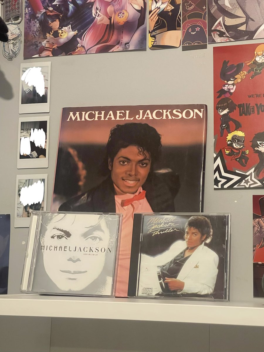 kkaeray's tweet photo. my shrine is slowly growing…. https://t.co/CHvclg4aDF