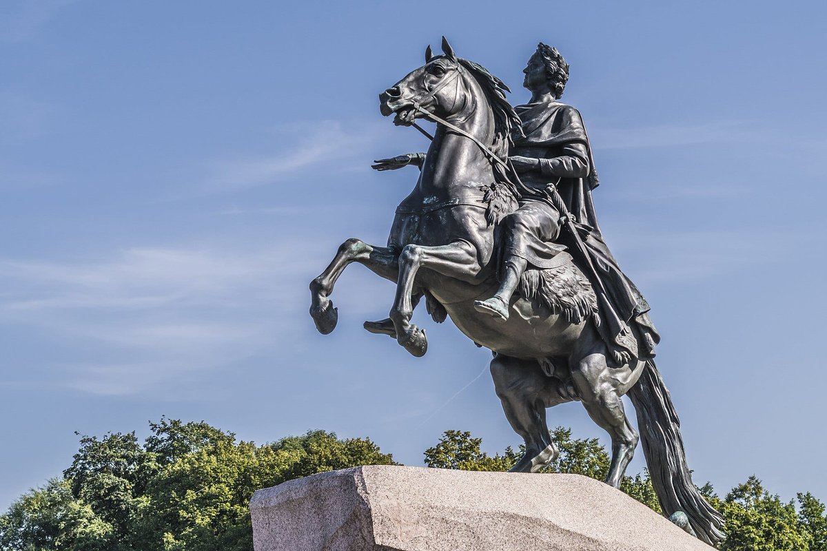 MusHistValencia's tweet photo. 27 Maig: #taldiacomhui, el 1703, Pere I el Gran ordena la fundació de Sant Petersburg. La ciutat va ser concebuda com una "finestra a Europa" i es convertiria en un dels centres culturals més impressionants del món. 🏰🇷🇺 #museusacasa @CulturalVLC https://t.co/IMXNeeEdzS