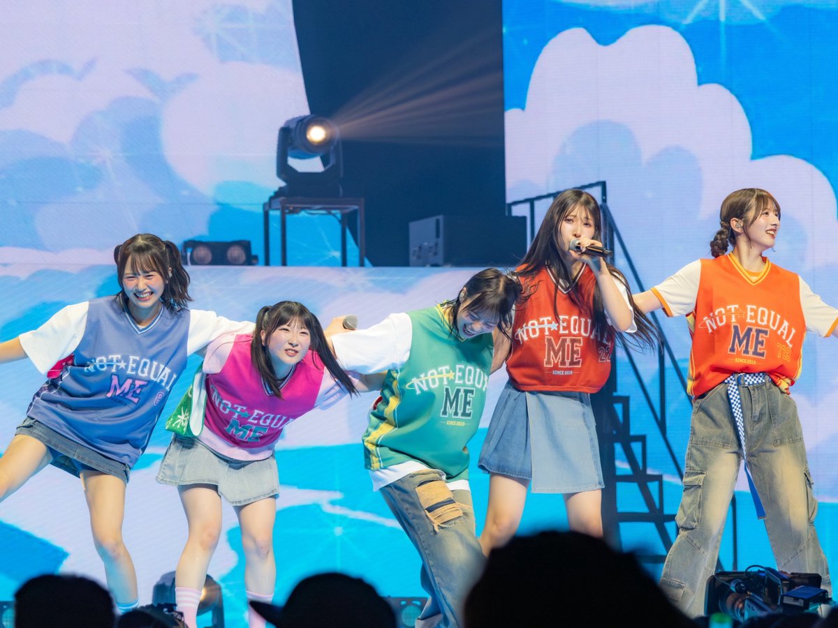 tteenneenndassi's tweet photo. ≠ME アリーナツアー2026  『喝采パレード』
2026/05/04 東京ガーデンシアター

仲良し『クルクルかき氷』

#ノイミー_カメコ
#ノイミーアリーナツアー2026 https://t.co/VlHrv0z0Nv