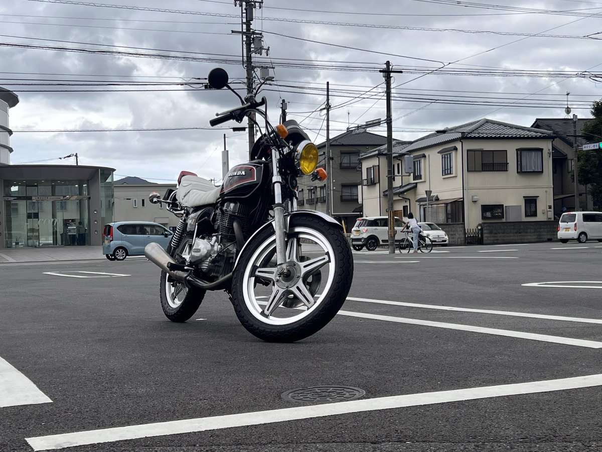 tinatu_ek9's tweet photo. バイクも車もだけどこの角度から見るのいいよね https://t.co/MbMDwyKTTj