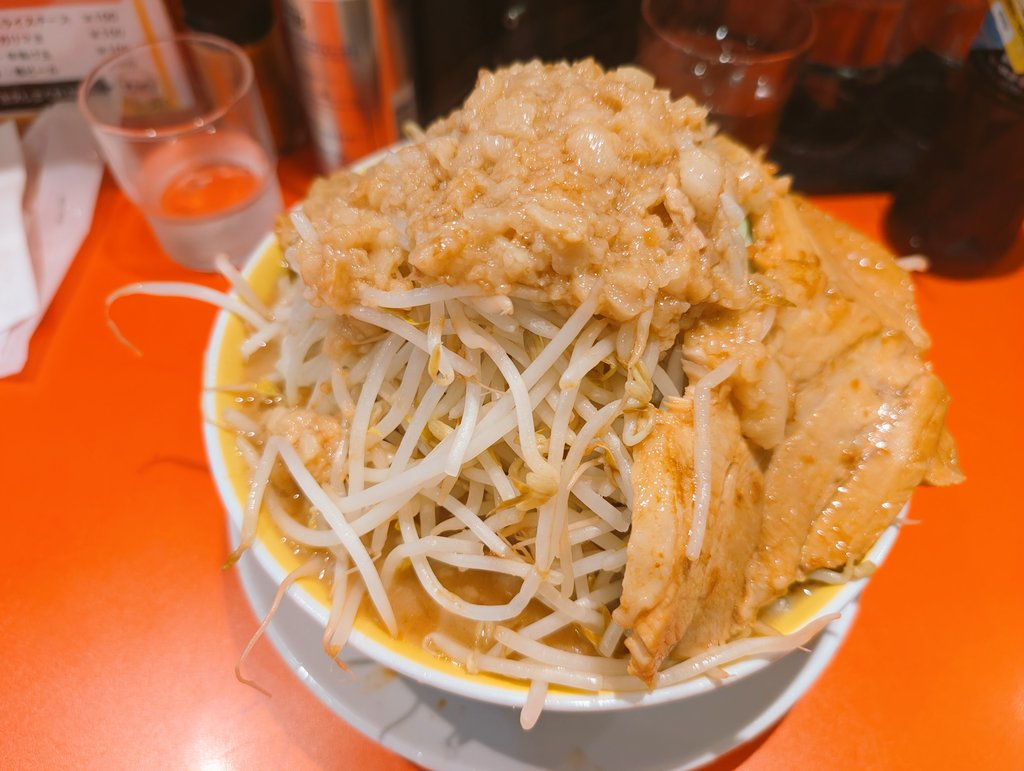 ネヰブル tweet media