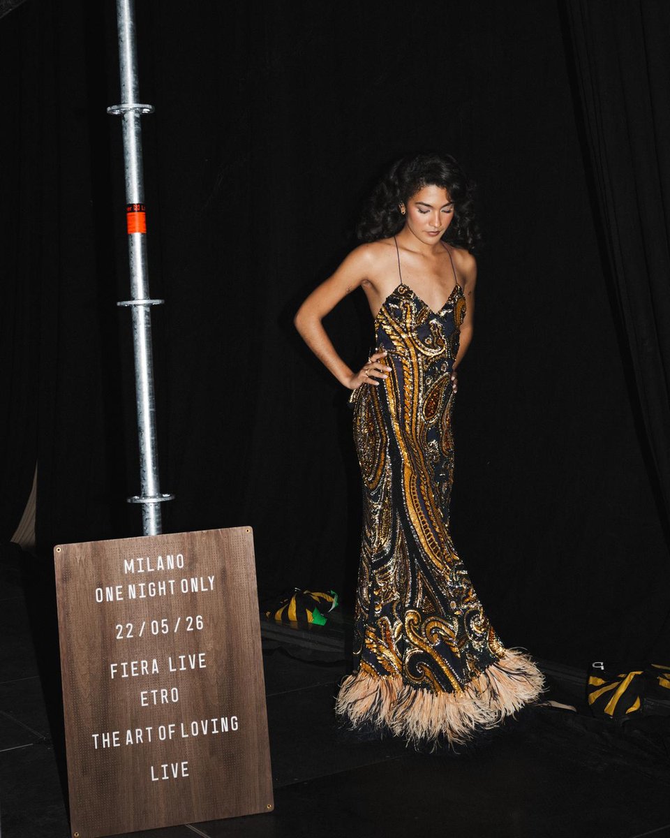 For her only Italian date of The Art of Loving Live tour, in Milan, #OliviaDean wore two custom #Etro looks. The first, a mini dress entirely embroidered with glass baguettes recreating the For her only Italian date of The Art of Loving Live tour, in Milan, #OliviaDean wore two custom #Etro looks. The first, a mini dress entirely embroidered with glass baguettes recreating the