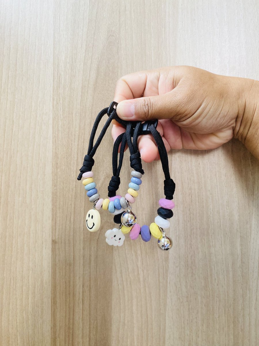 10__in's tweet photo. นอกจากจะรับถักข้อมือแล้ว ของน้องหมาน้องแมวก็รับค่ะ
.
.
.
#กำไล #กำไลข้อมือ #กำไลข้อเท้า #กำไลแฮนด์เมด #กำไลลูกปัด #สิบนิ้ว #เชือกข้อมือ #เชือกข้อเท้า #สร้อยข้อมือ #แฮนด์เมด   #ブレスレット #ミサンガ #ハッピー #可愛い #friendship  #bracelet #handmade #10__in #Thailand #ของขวัญ https://t.co/qocpKy0fzL