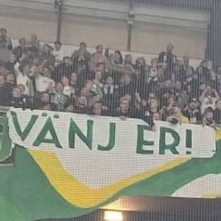 siraksthlm's tweet photo. Såg det inte komma att VSK skulle dra fram den här budisen borta mot MFF. https://t.co/VINpmfKmNr