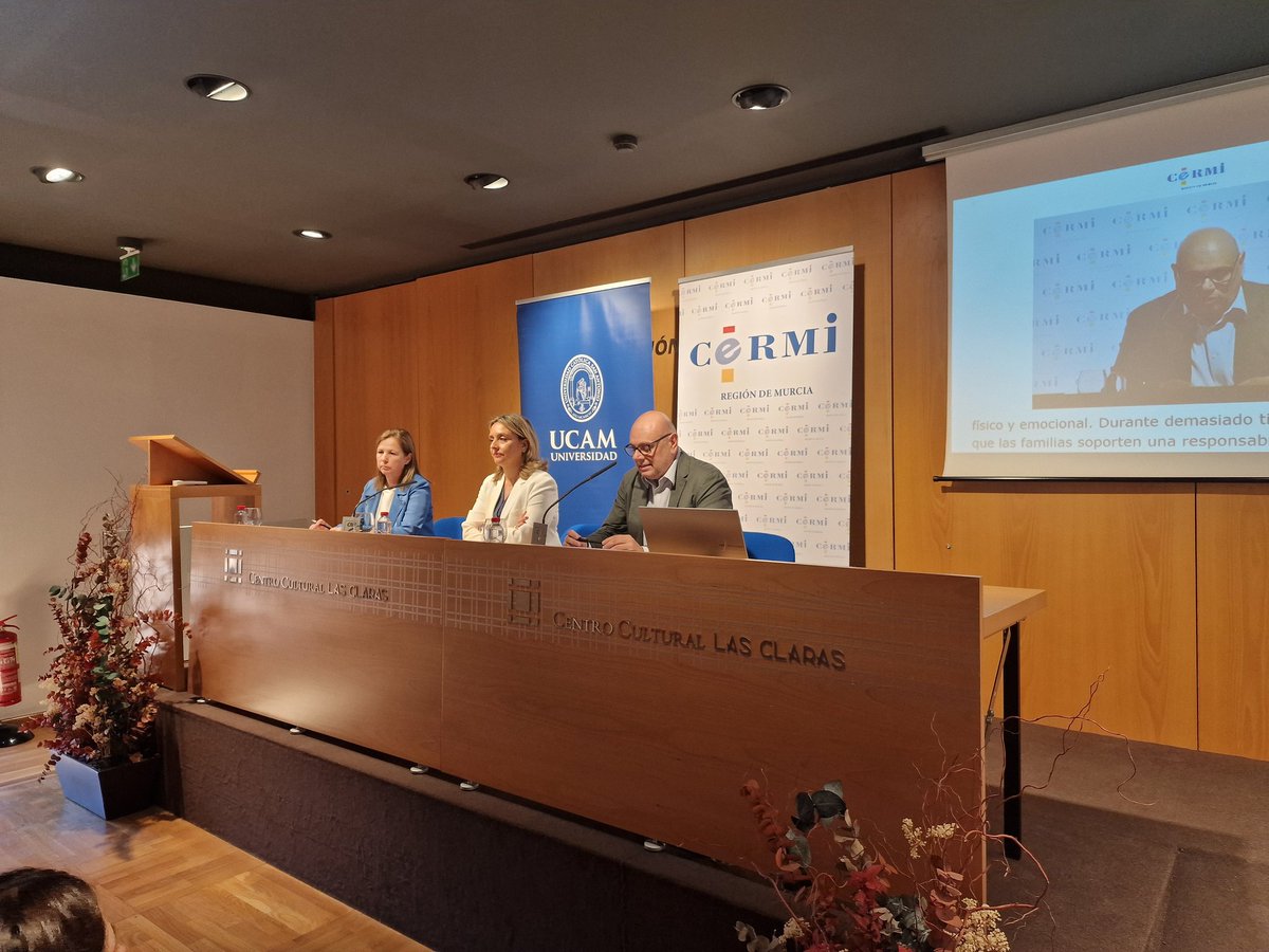 UCAM Universidad tweet media