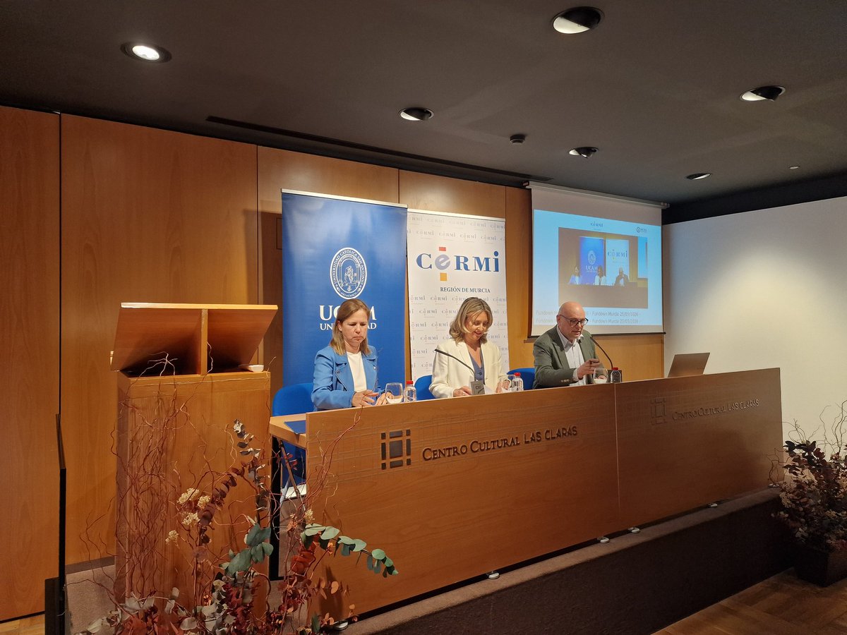 UCAM Universidad tweet media