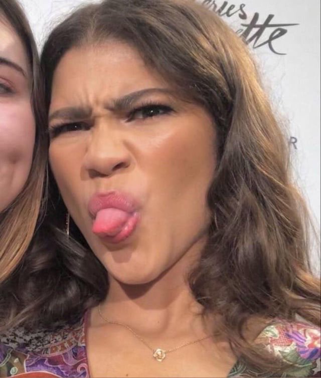 celebfartgooner's tweet photo. Need some fart fetish celeb loving freaks in my DMs. Goon to the stinky
#wankchat https://t.co/uN7aJivOYZ