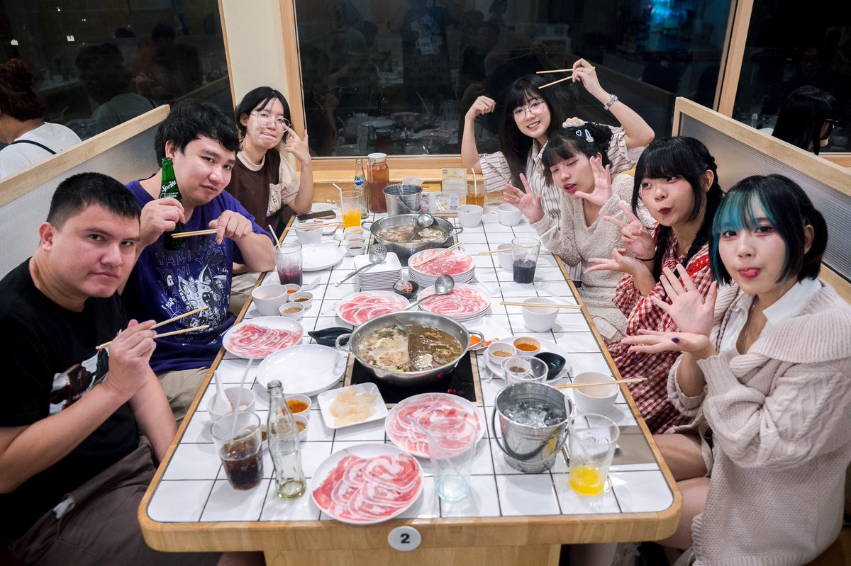 monophine's tweet photo. JAPAN WEEK x World Cosplay Summit Thailand 2026
Fan Meeting (Off-kai) Shabu Dinner
📍Kinn's The Buta Soi Central Korat 

#Kagekishi #影騎士
#KIRAKIRAROMANCE #キラロマ https://t.co/bP3AZHWE4y