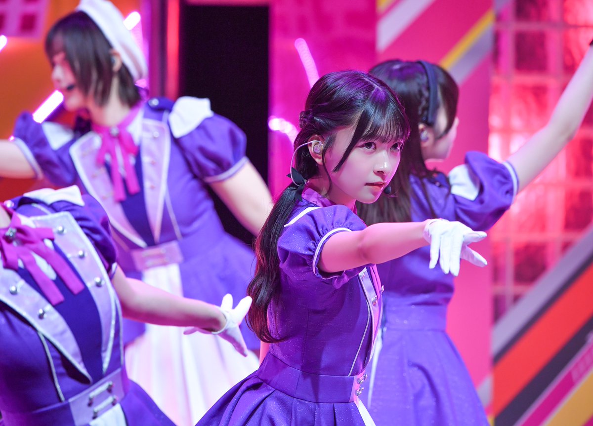 【のんちゃん】オッペン2点 敢えて説明するとのんちゃんの向かって左隣の顔が見切れている人は細か