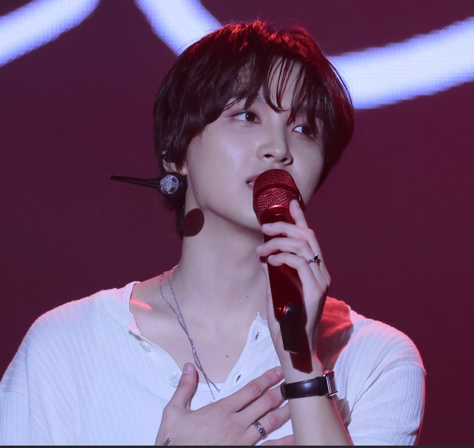 Ren ˙Ⱉ˙ #TASTE tweet media