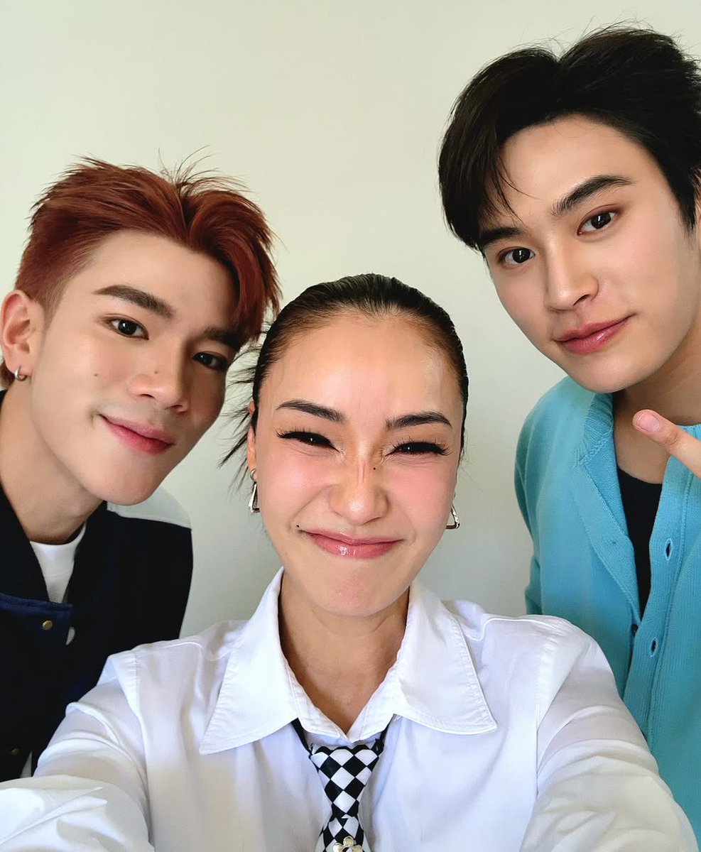 GeminiHome_TH's tweet photo. IG : chompu_konbai 

มัมหมีแวะมาเติมพลังใจหน่อย😍
น้องน่ารักมากกจริงๆ❤️ 

GEMINIFOURTH TTH PRESS TOUR
#TicketToHeavenPressTour
#Gemini_NT #��จมีไนน์ @gemini_ti https://t.co/Xxhbdi5znC