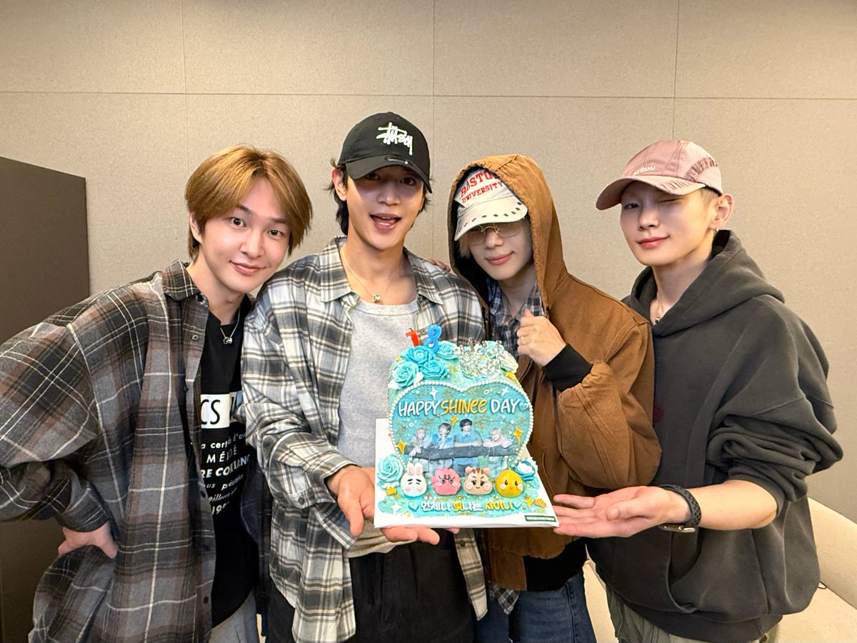 nyarome403's tweet photo. 2026.5.25
💎18周年おめでとう💎
     ❤️最高SHINee❤️

#SHINee #샤이니
#SHINee_18th_Anniversary https://t.co/E7AcuWOJDX