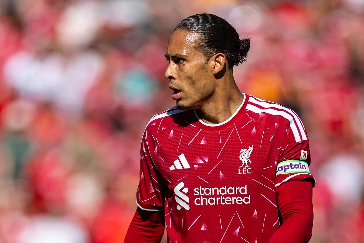 AnfieldEdition's tweet photo. Virgil Van Dijk was the only outfield player in the Premier League to play every single minute this season.

The skipper has also broken John Terry’s record as the oldest player to achieve that feat.

Congrats, Virg 👏 👏 https://t.co/onXCUD95f2