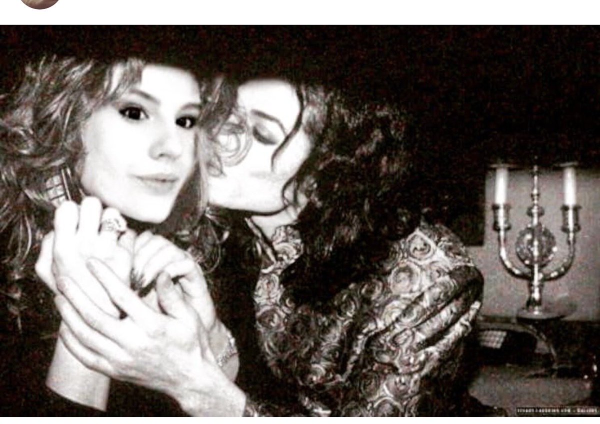 Agacja2's tweet photo. @mjheartbreaks Not me photoshopping myself into her face  years and years ago and saying I am the vampire. Haha 🤦🏼‍♀️ https://t.co/aAf3Km1Rzw