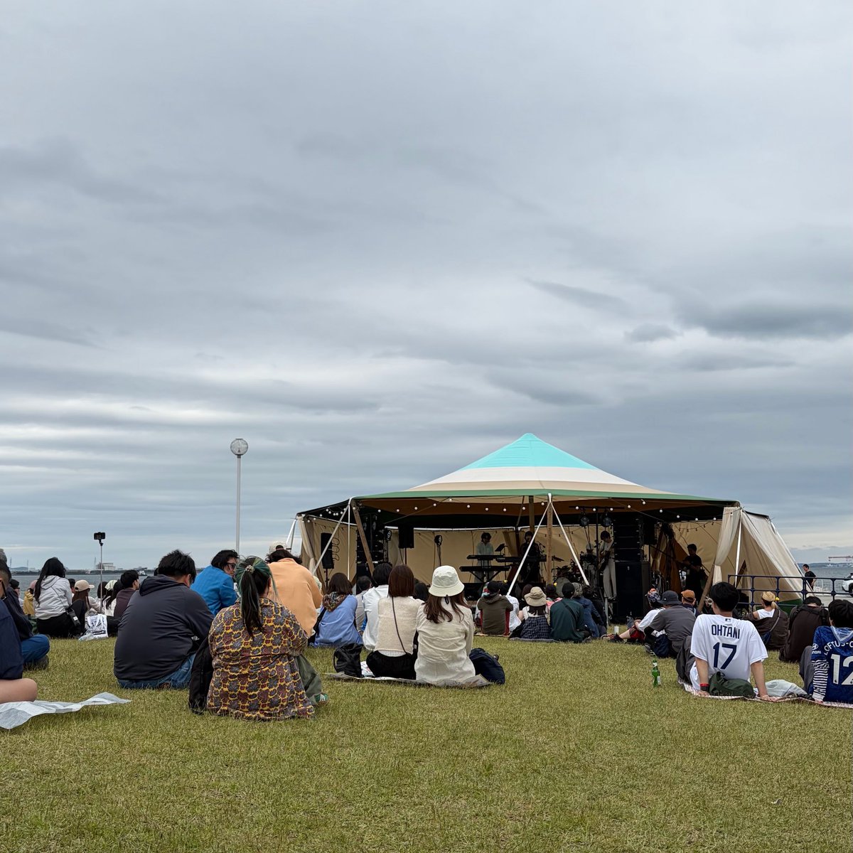 a70_fall's tweet photo. 森道たくさん食べたし、座ってゆったり音楽聴けて楽しかった https://t.co/QCJvmP2aVG