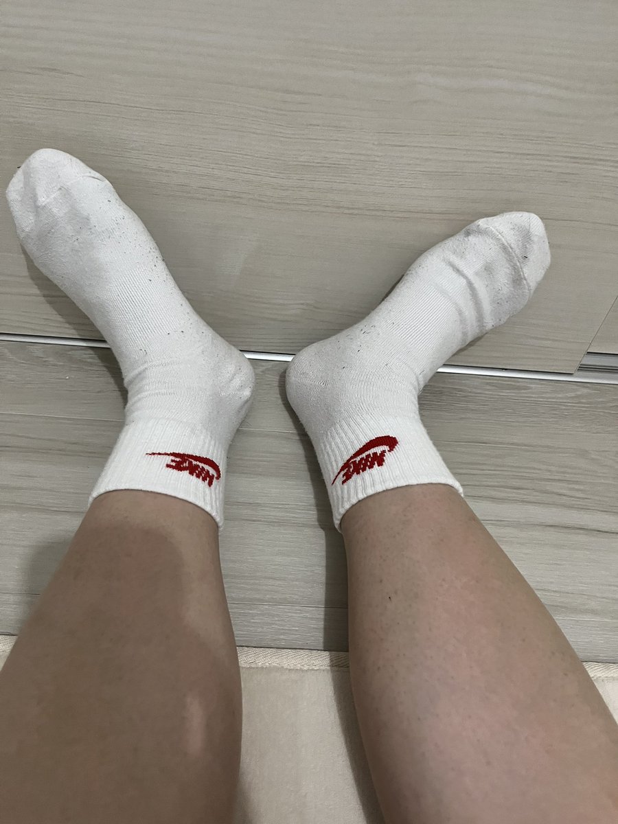 socks_oilm's tweet photo. 最近のお気に入りソックス

#靴下 #白靴下 #靴下フェチ #ソックスフェチ https://t.co/45hBBxJR0g