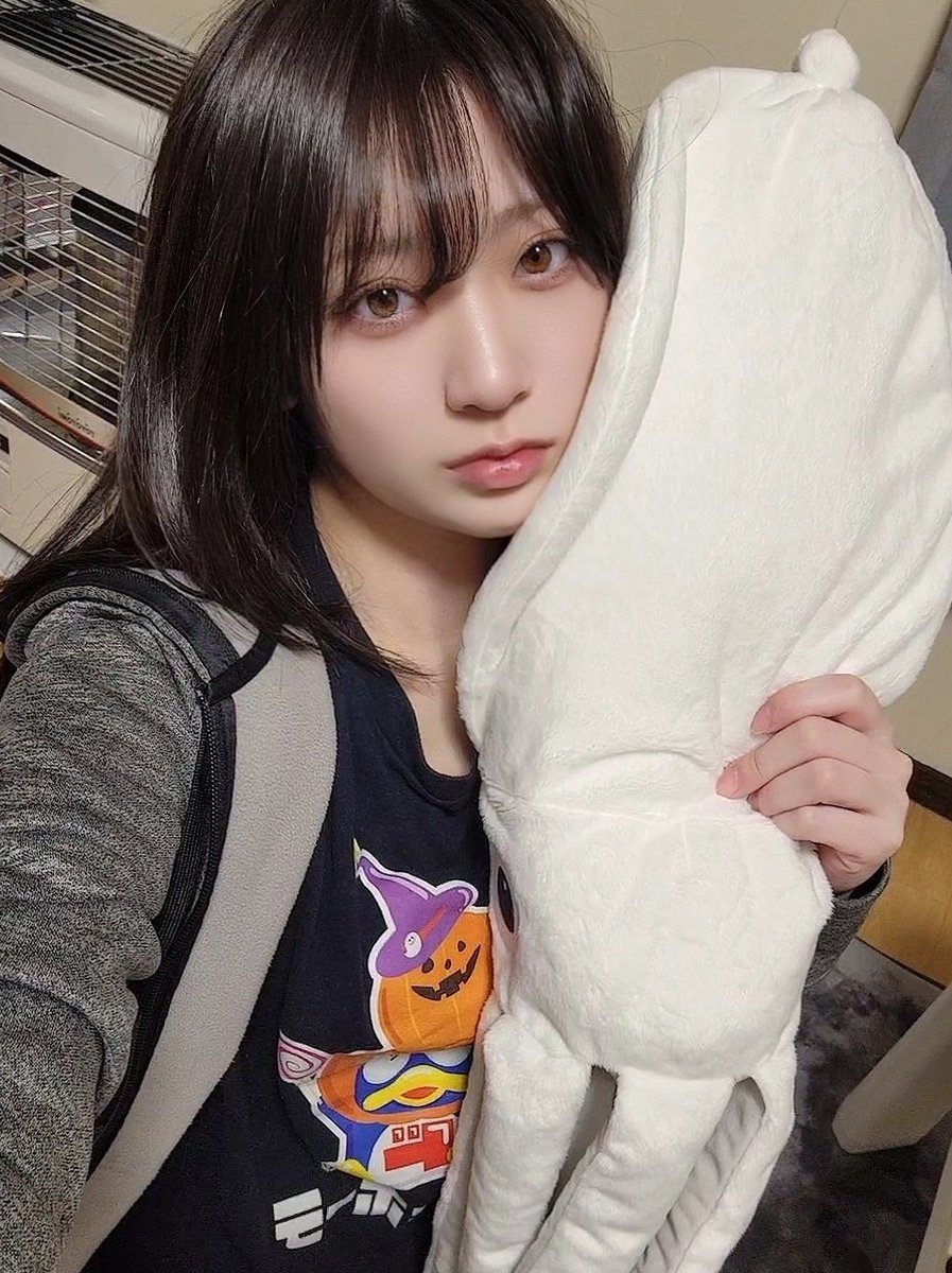 あまの tweet media