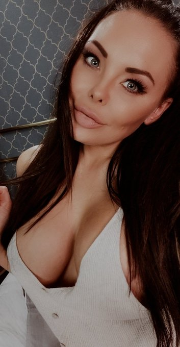 SophieH12369's tweet photo. Dm me #cumtribute #cumvideos #slaves #milf #lowlife #domtation #sexy #ass #tits #cleavger #sexy #cumtribute #cumvideos #slaves #milf #lowlife #domtation #sexy #ass #tits #cleavger #sexy #cumtribute #cumvideos #slaves https://t.co/38xZdGGXRf