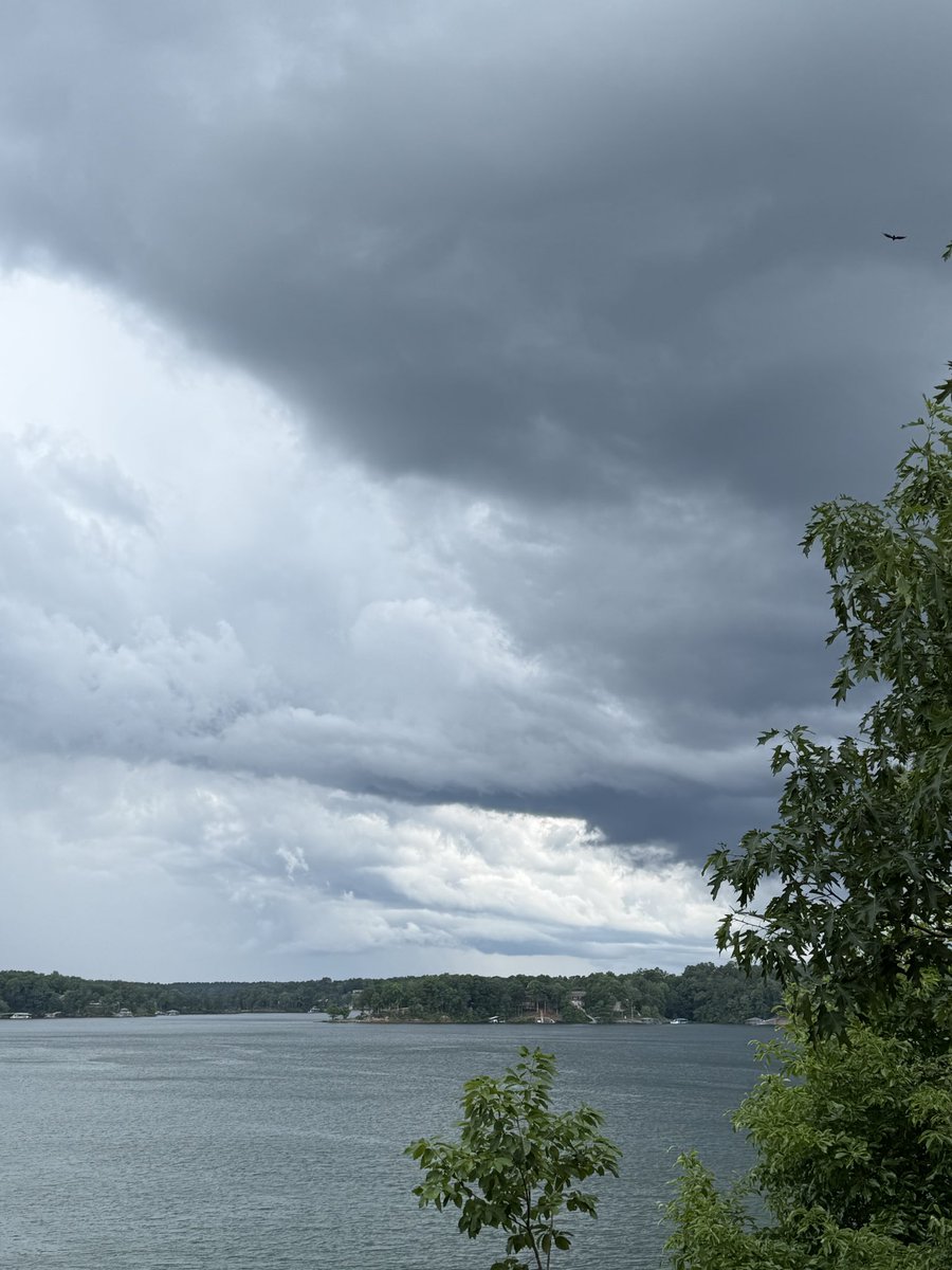 CRCoate's tweet photo. Clouds over Smith Lake yesterday. @spann https://t.co/vKl5hLY2L3