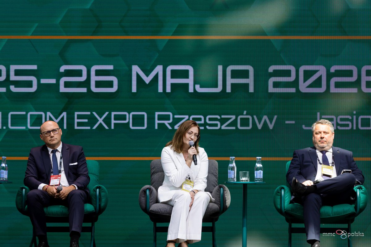 totalsecuritypl's tweet photo. 📍 Rozpoczynamy ścieżkę #KBP2026 od bloku „Ekosystem bezpieczeństwa państwa”.

Pierwszym punktem jest panel „Łączność, OT i chmura. Jeden ekosystem bezpieczeństwa państwa” #CYBER.

#KBP2026 #KongresBezpieczenstwoPolski2026 #KBPRZESZÓW https://t.co/oCkBIkJN0f