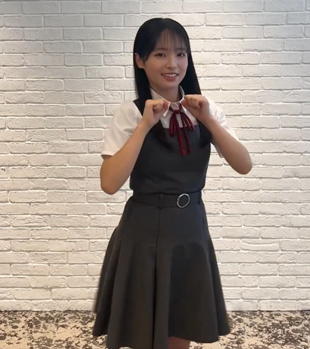 Xeraeulius's tweet photo. Yes Saku-chan 🪼 ~ we all see your vision as well!✌️
#大熊和奏 🐻-chan, just like you, are definitely the Masters of being a charmer 😂💯❗️

Camera Crew was not ready! They got mauled by 🐻 at the end of the clip 💓
 
#Liella
#AiScReam NEXT CARD ~ Last Song Syndrome🪩😂 https://t.co/64BBMFtkR0