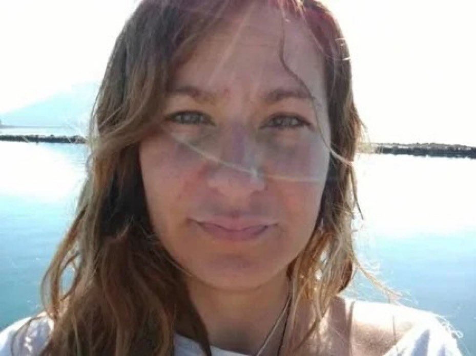 HVMHaber's tweet photo. İsrail askerleri tarafından saldırıya uğrayan Sumud Filosu üyesi Fransız vatandaşı Mathilda Mallet, Türkiye'de kendisini tedavi eden doktorlara Türkçe teşekkür mektubu yazdı. https://t.co/MmvJGcbqAX