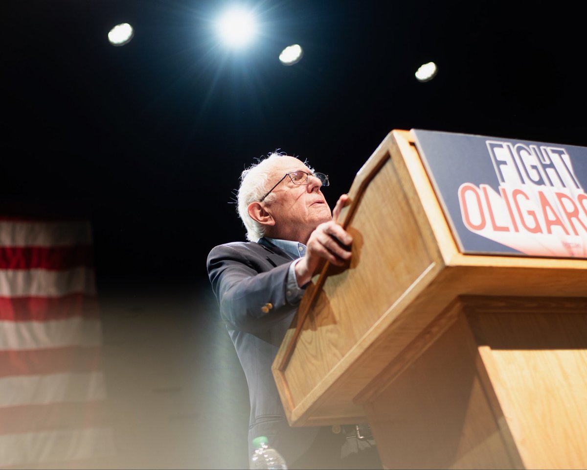 Bernie Sanders tweet media