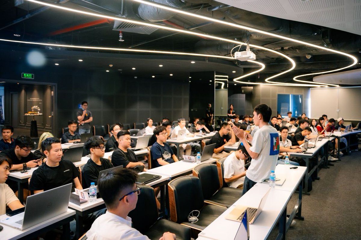 GOATNetwork's tweet photo. A hugely successful ClawUp workshop in Hanoi, supported by GOAT Network.

GOAT engineers were on the ground delivering first-hand agent-building expertise, helping builders deploy agents with @ClawUpAI and AgentKit.

Over 150 new agents created.

Next stop: Toronto 🇨🇦 https://t.co/CYpRtLdRwU