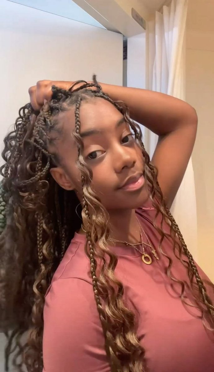 Sasha tweet media