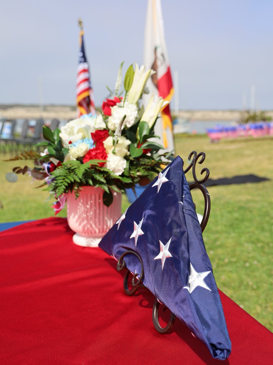 SLOSheriff's tweet photo. This Memorial Day, we remember those who never made it home.

Their courage didn’t end on the battlefield, it lives on in the families they left behind and the freedoms we continue to serve under every day.

We remember them. Always. https://t.co/dlxsd7thTI