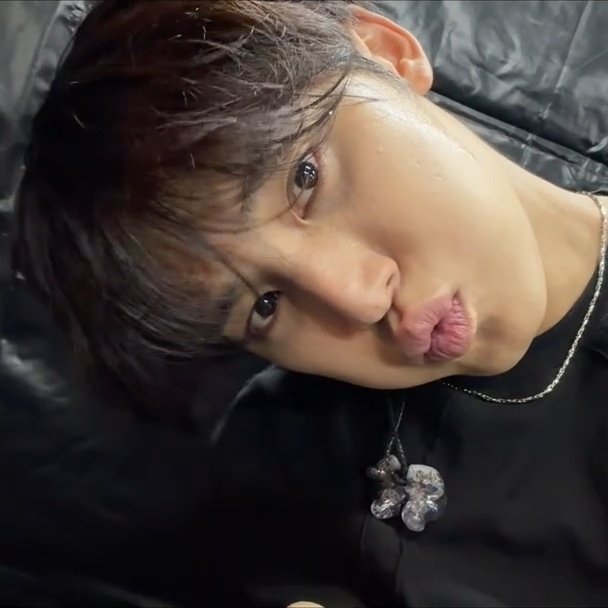 mingyu pics tweet media