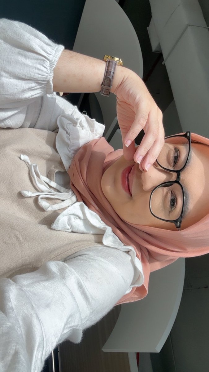 sya tweet media