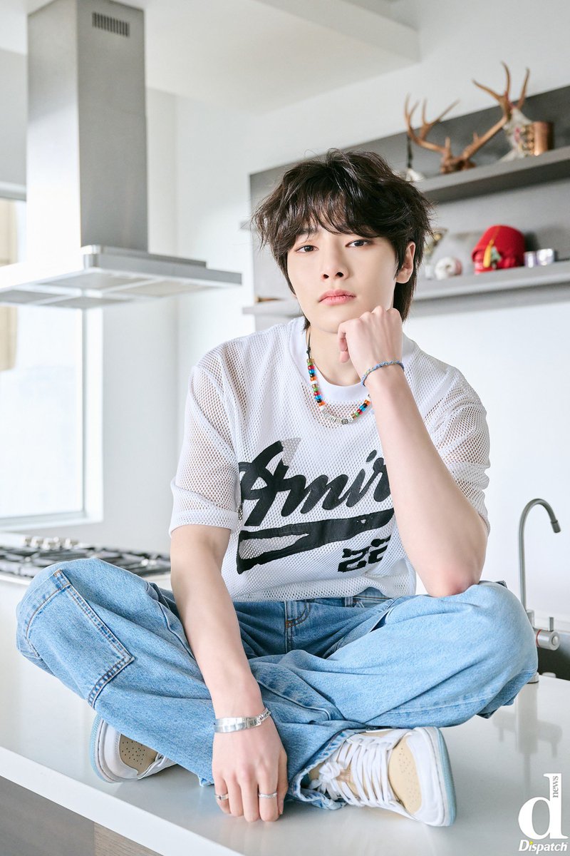 예니 tweet media